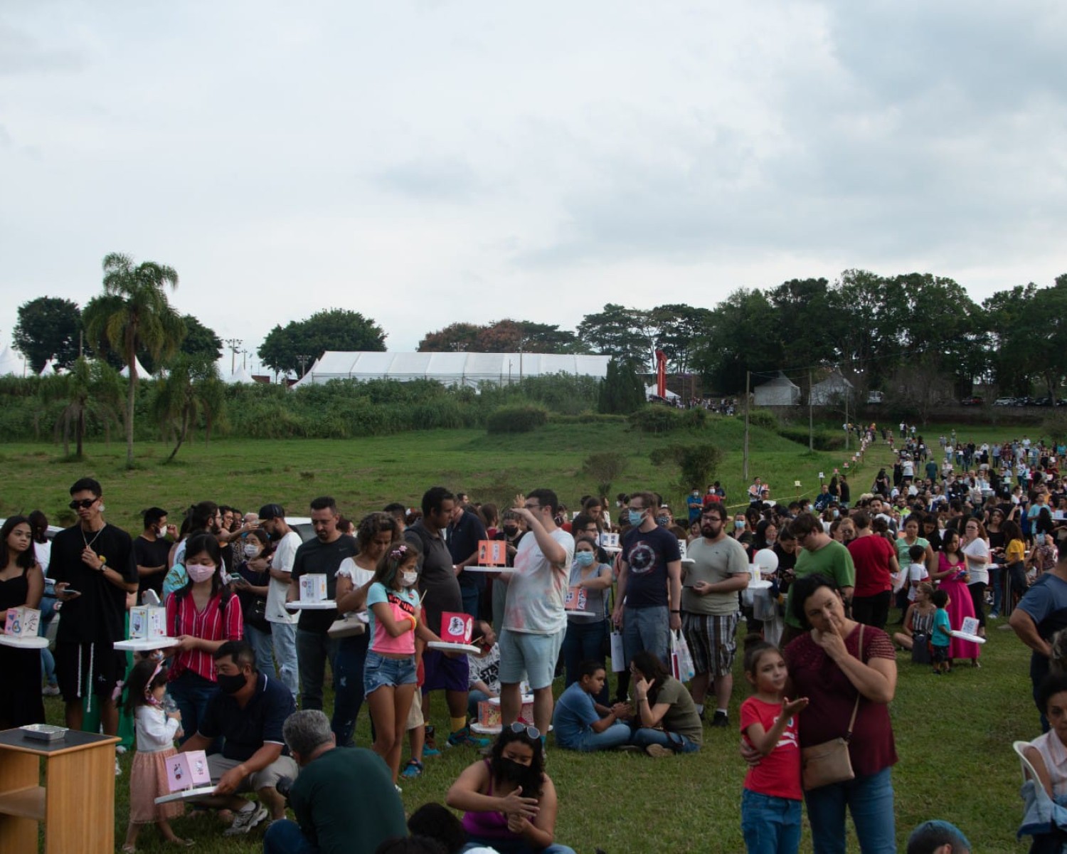 Img: Cerca de três mil pessoas participam da cerimônia do Tooro Nagashi